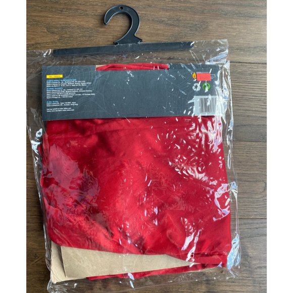 Halloween Costume - Red Cape - Picture 3 of 4
